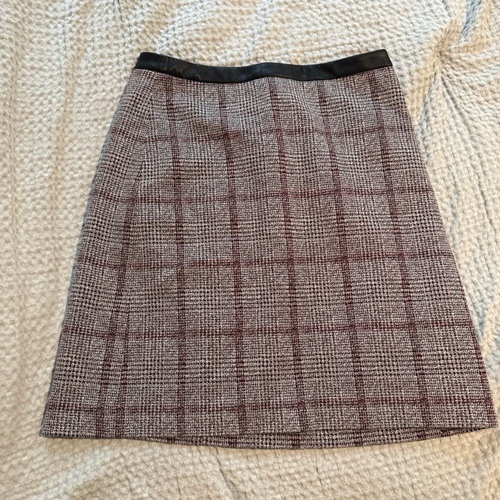 Ann Taylor Black, Purple and Gray Plaid A-Line Skirt